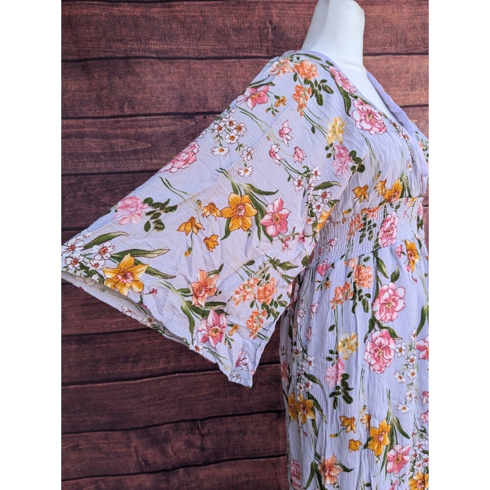 Lulus Lavender Deep v-Neck Split Flutter Sleeve Floral Dress Size Small - Picture 3 of 9